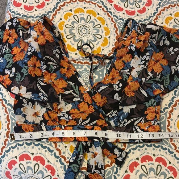 SHEIN Floral Print Tie Back Crop Blouse Size XS - Picture 6 of 7